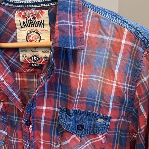 Tokyo Laundry Plaid Button Down. Fits like a medium - Picture 2 of 7